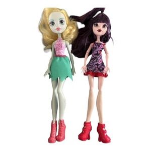 Monster High Frights,‎ Camera, Action Elissabat doll And CheerleaderLagoona Blue